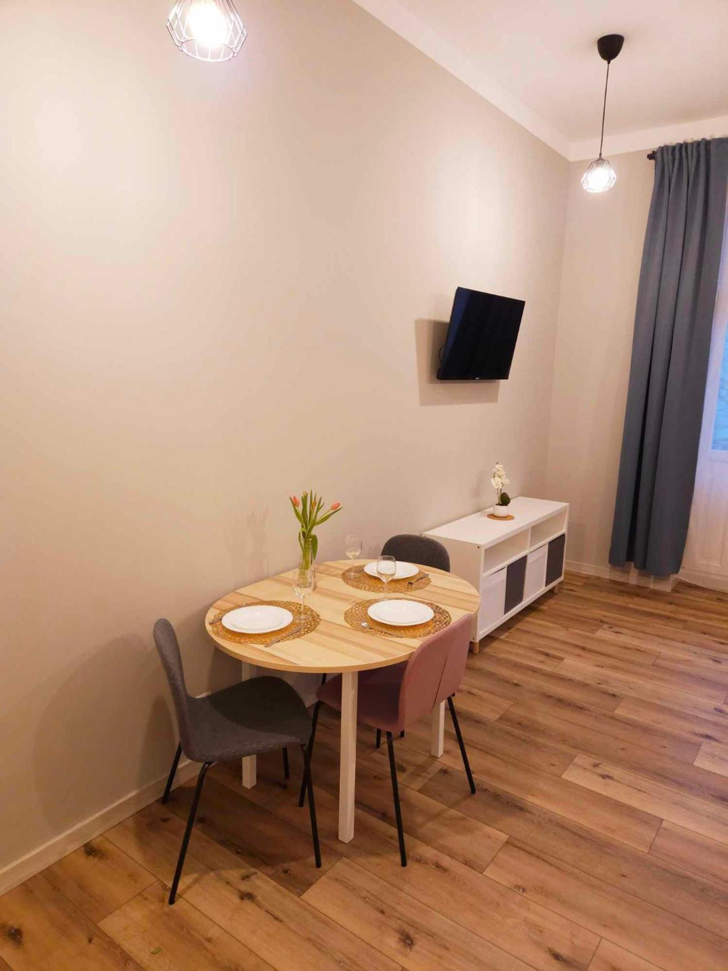 Justinrent 3 Lägenhet Legnica Exteriör bild
