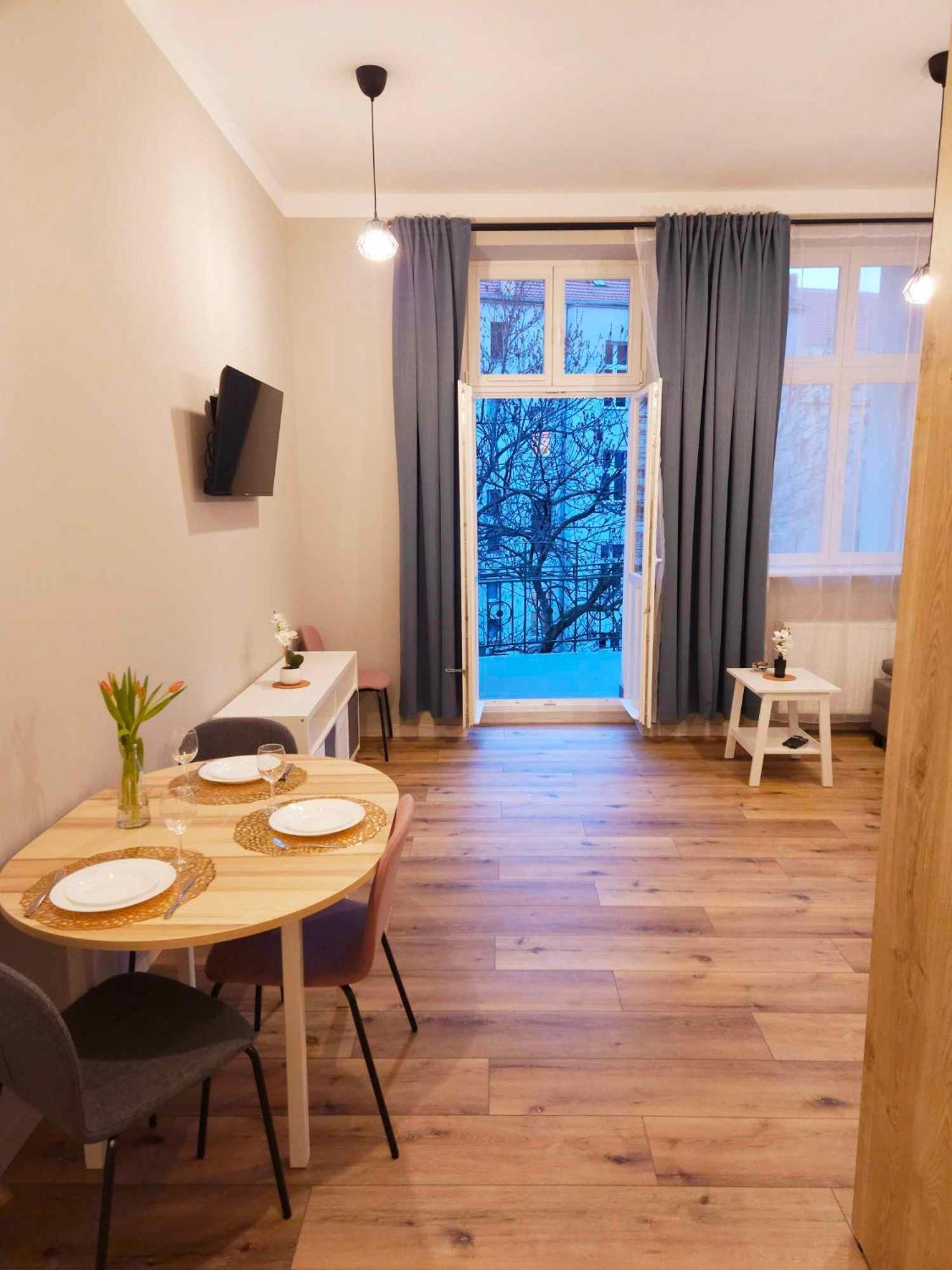 Justinrent 3 Lägenhet Legnica Exteriör bild