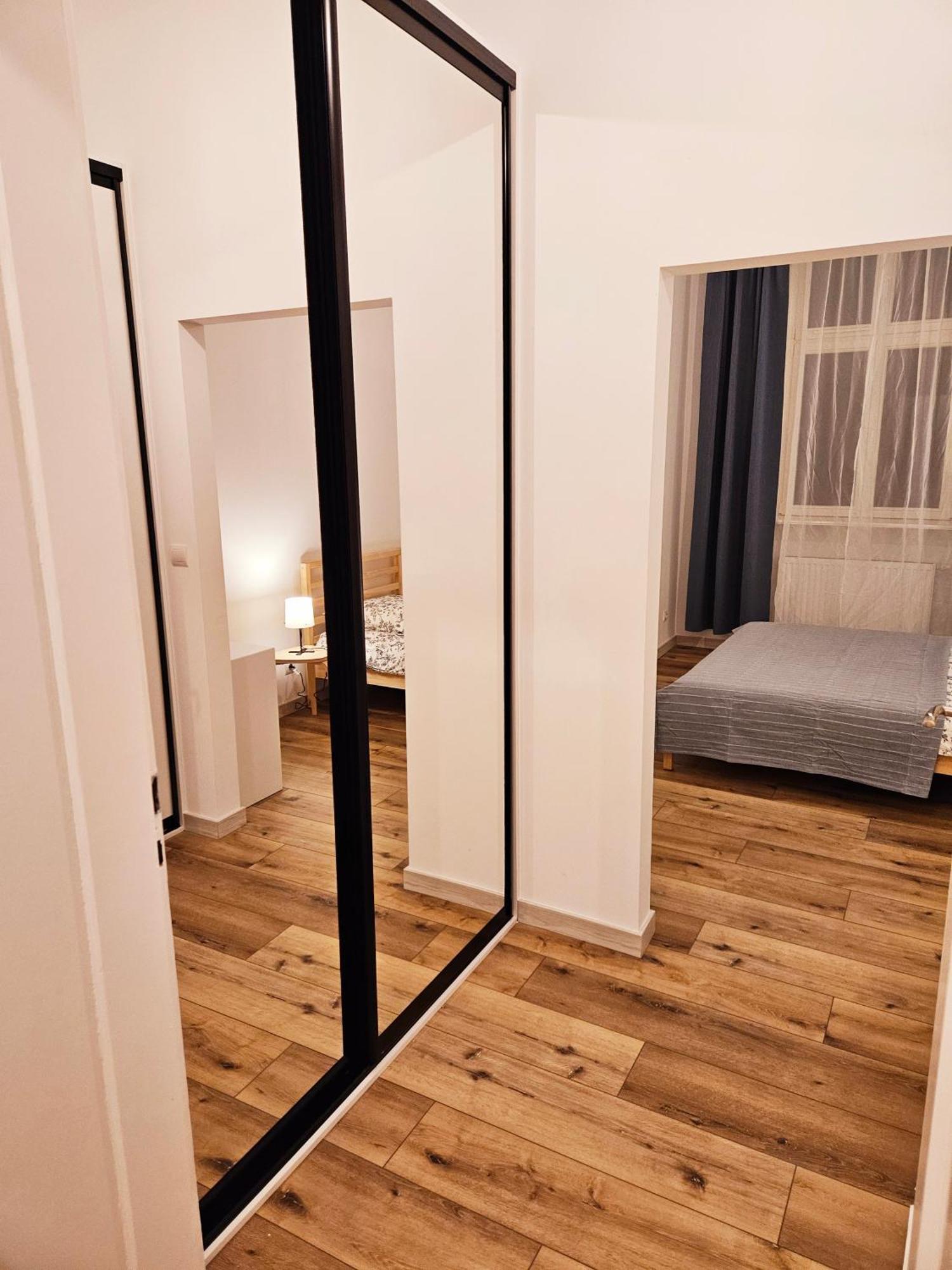 Justinrent 3 Lägenhet Legnica Exteriör bild